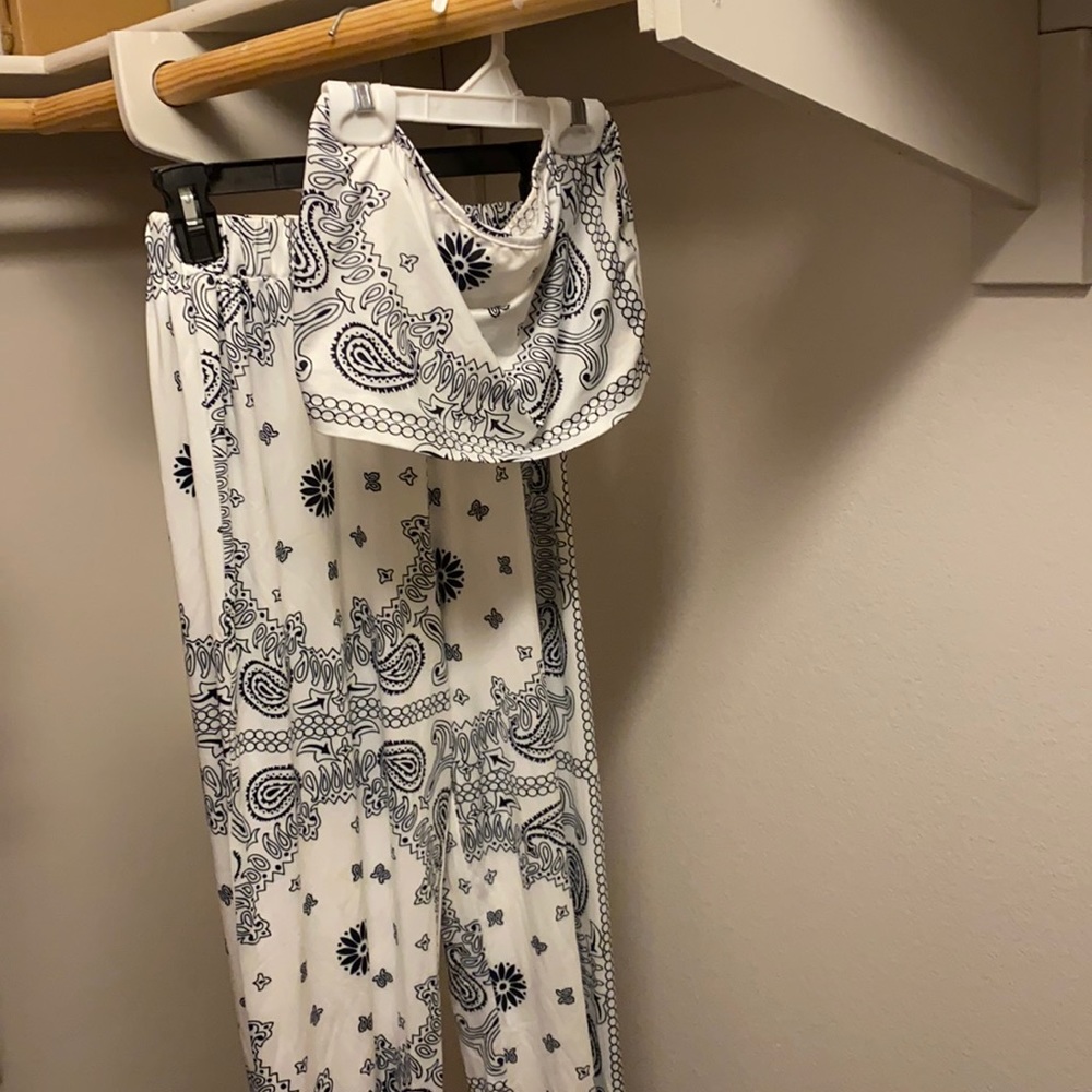 B&W paisley pants set | women